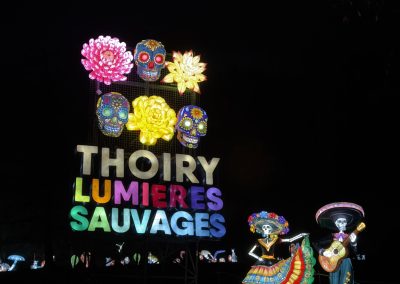 Décor lumineux à Thoiry à l'occasion d'une soirée d'entreprise animée par Many Events